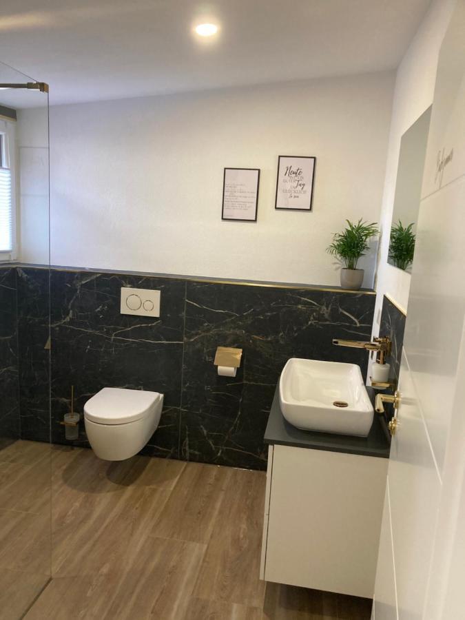 Moderne Ferienwohnung Mit Balkon Herxheim Εξωτερικό φωτογραφία